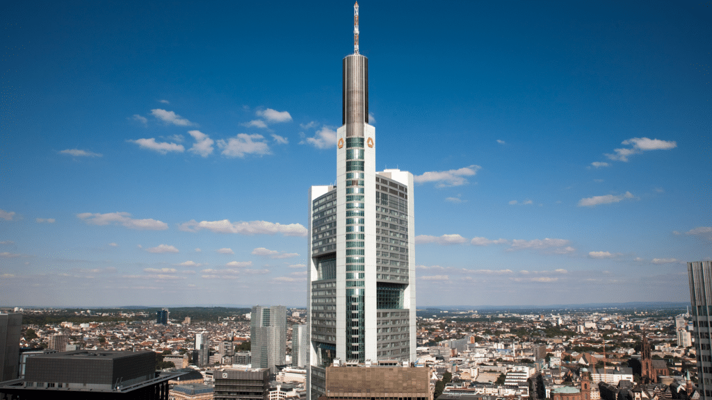 Quelle Foto: Commerzbank AG/ Die Zentrale der Commerzbank sitzt in Frankfurt