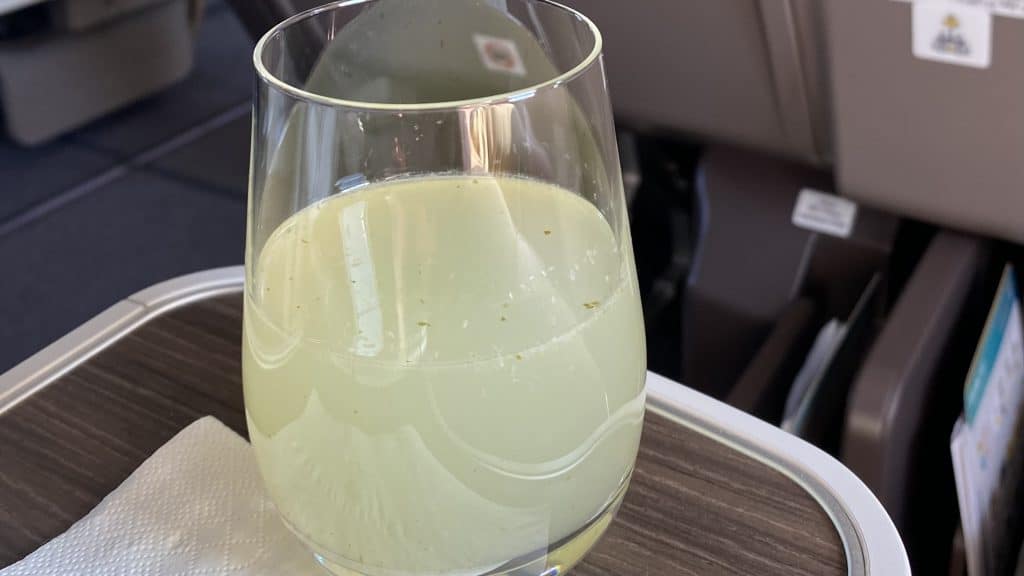 Oman Air Boeing 737 MAX 8 Business Class Welcome Drink Lemon Mint
