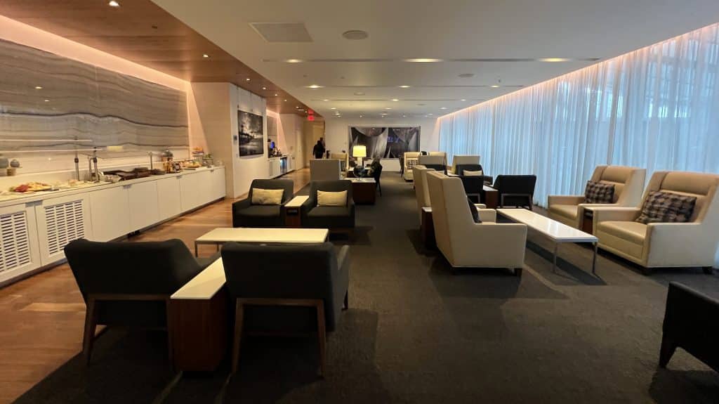 Star Alliance First Class Lounge Los Angeles