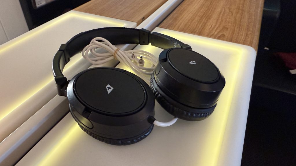 Swiss First Class Boeing 777 Kopfhoerer