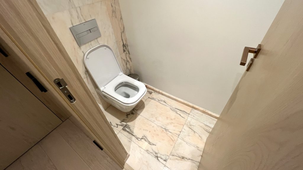 The One Palacio Da Anunciada Lissabon Zimmer Toilette