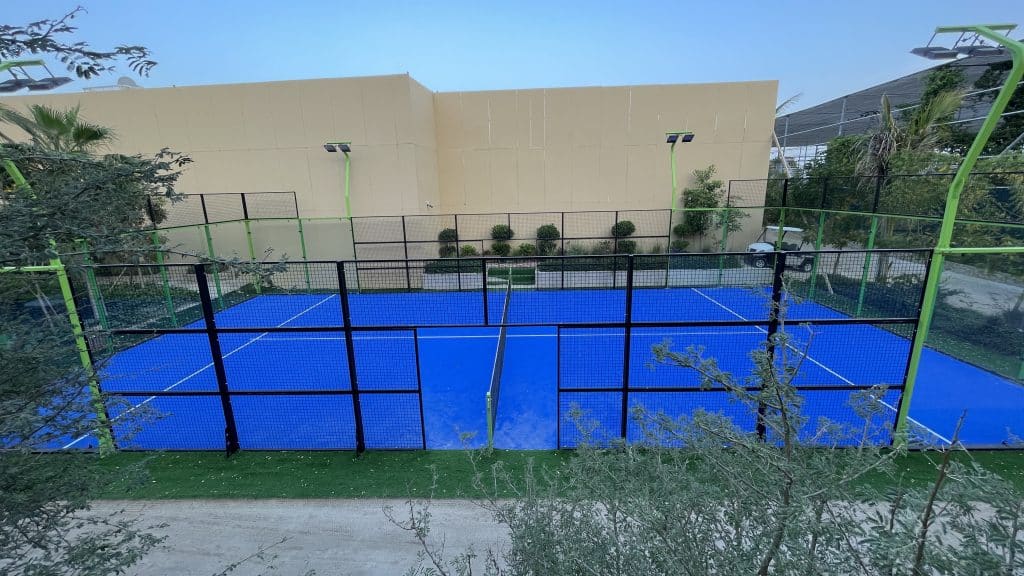 Anantara World Islands Dubai Resort Tennisplatz