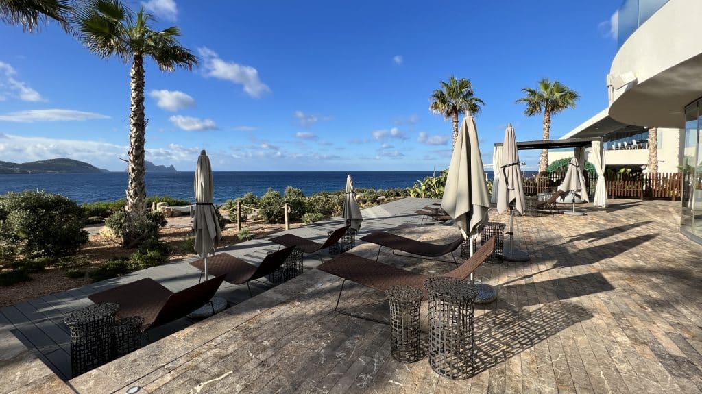 7Pines Resort Ibiza Spa Terrasse 3 1