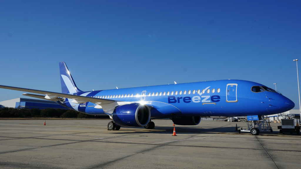 Breeze Airways Airbus A220 300