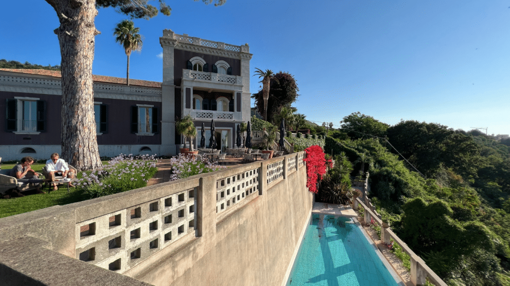 Villa Paola Blick Auf Terrasse Und Pool
