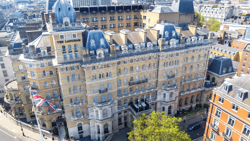 Langham London Hotel Ansicht