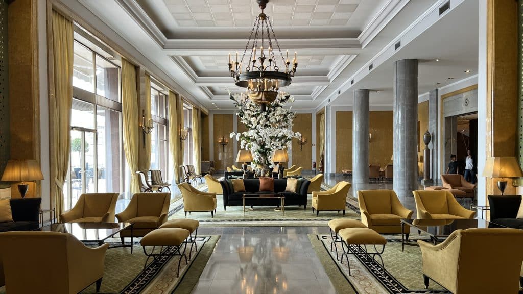 Four Seasons Hotel Ritz Lissabon Almada Negreiros Lounge