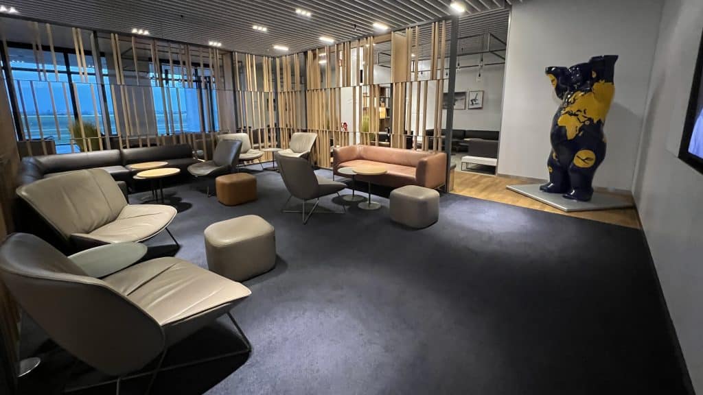 Lufthansa Business Lounge Berlin Sitzgelegenheiten 