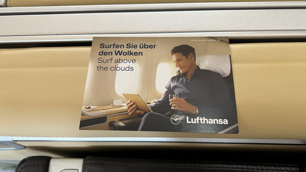 Lufthansa First Class A340 Internet
