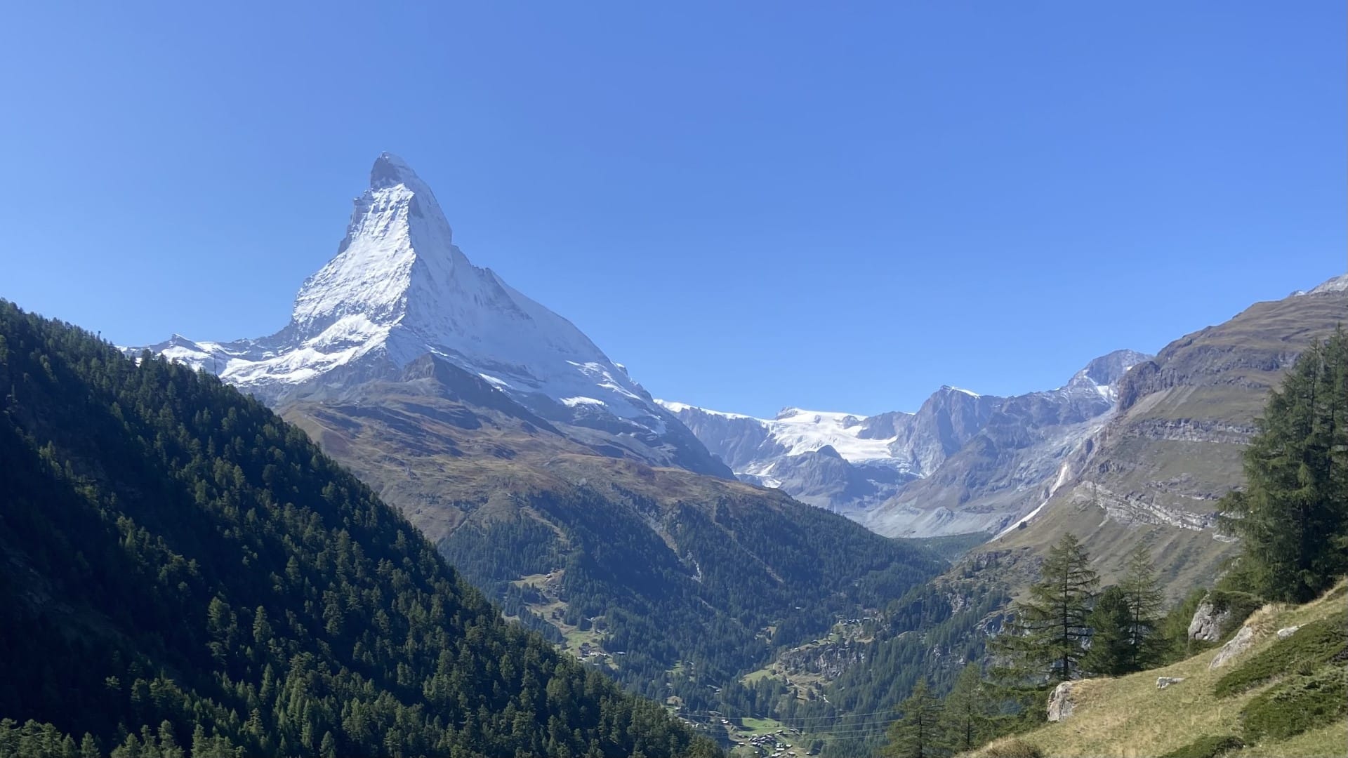 Matterhorn und Bergdorf Zermatt in der Schweiz