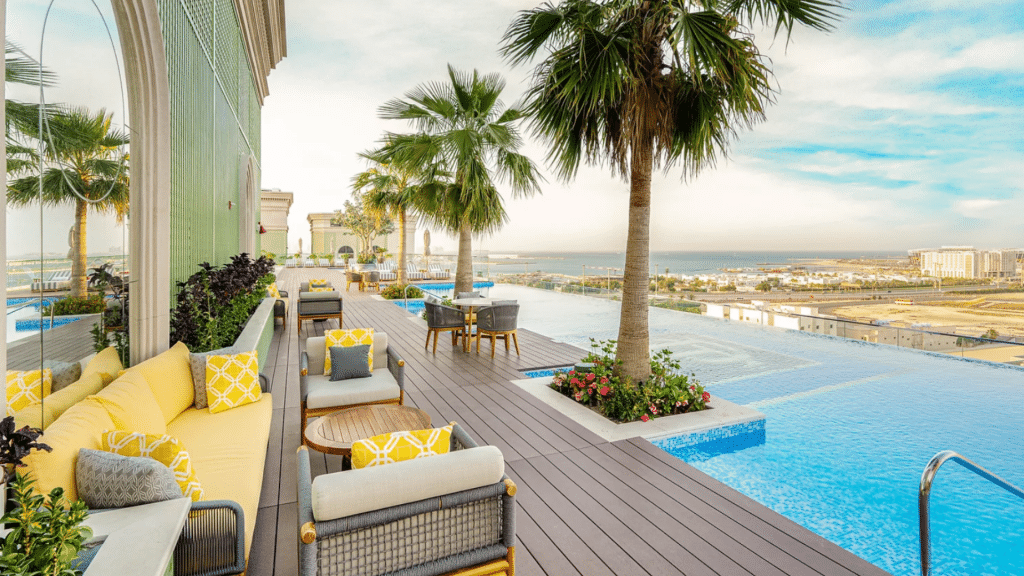 Plaza Doha Lxr Hotel Pool Lounge
