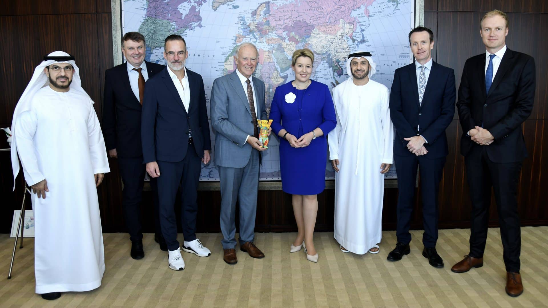 Franziska Giffey In Dubai Mit Dem Präsidenten Von Emirates