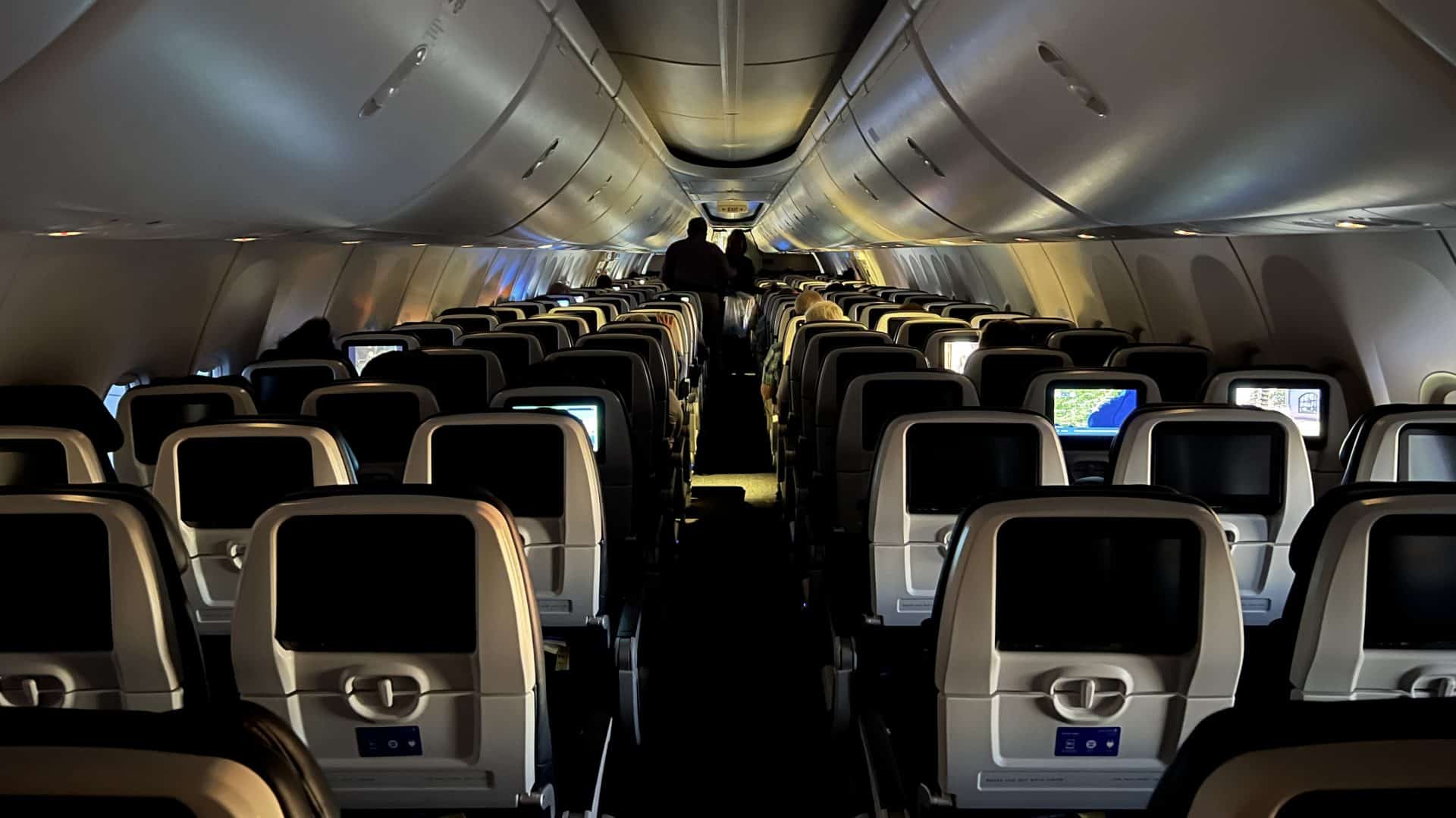 United Economy Class Boeing 737MAX Innenbereich 3