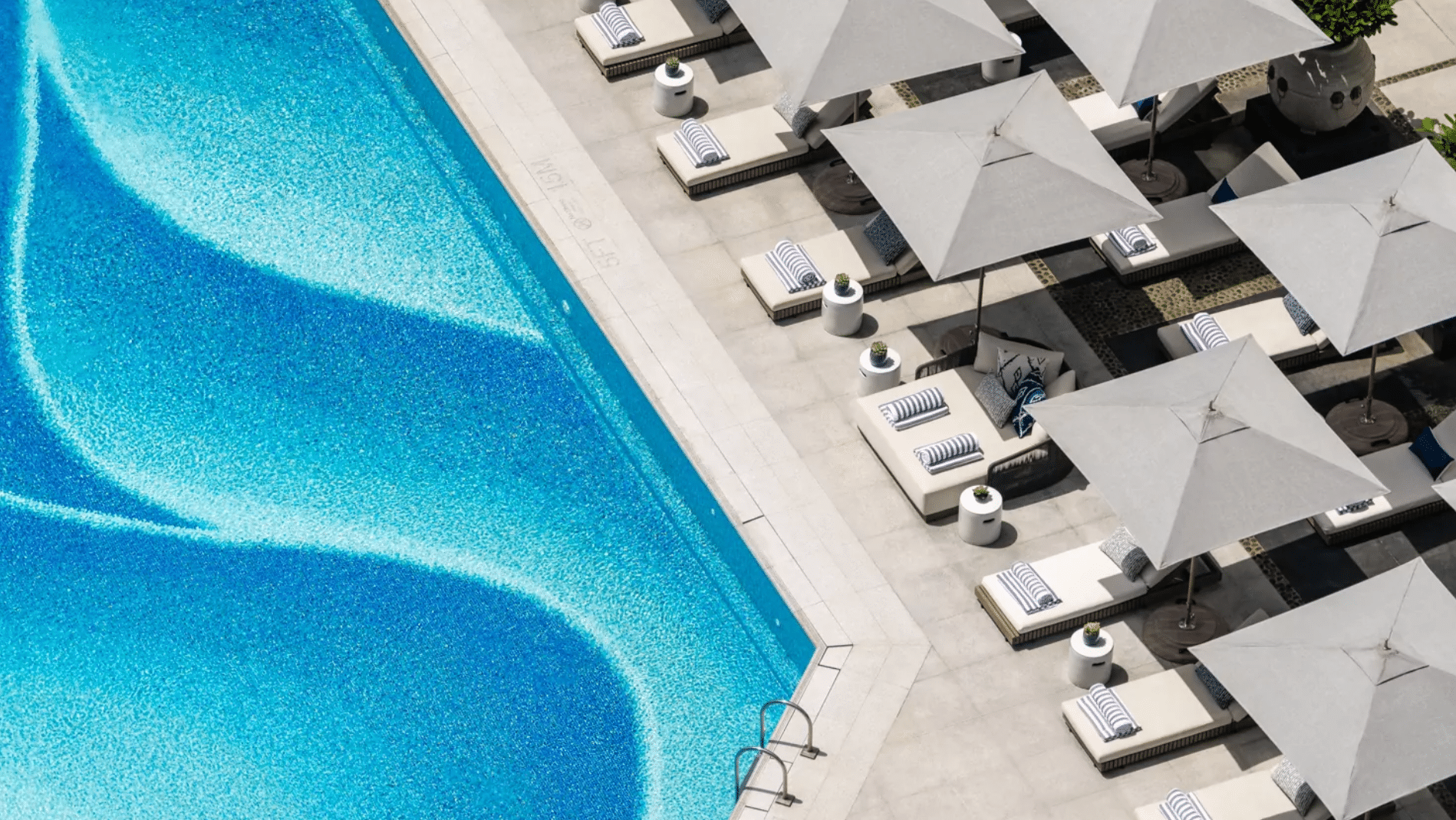 Pool im Regent Hong Kong