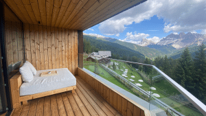 Forestis Dolomites Tower Suite Ausblick Von Terasse