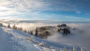 Kempinksi Poiana Brasov Rumaenien Landschaft Winter