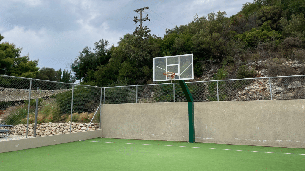 Elix Hotel Basketballplatz