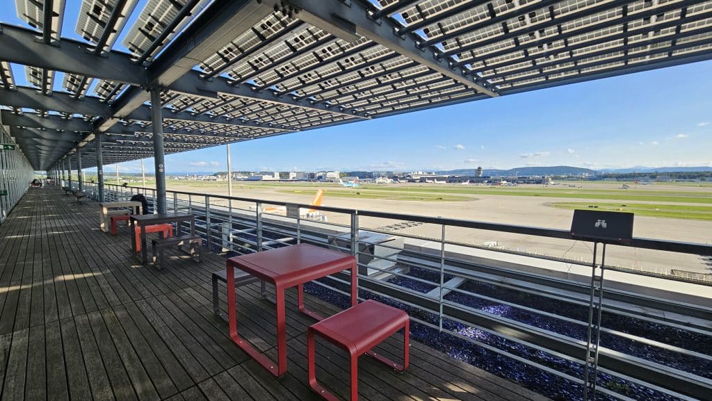 Swiss Senator Lounge Zürich E Terrasse 7