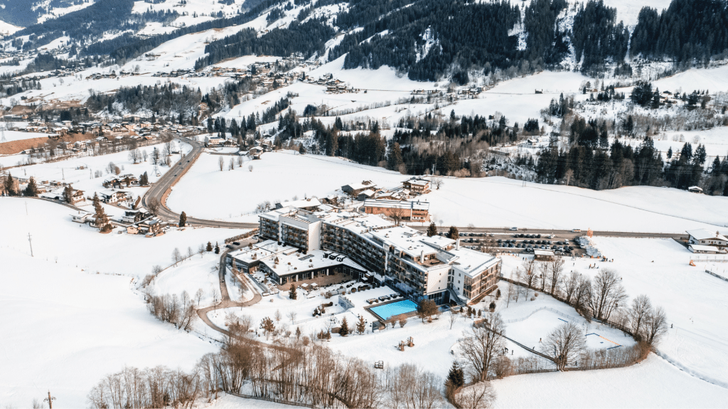 Kempinski Hotel Das Tirol Aussenansicht Winter