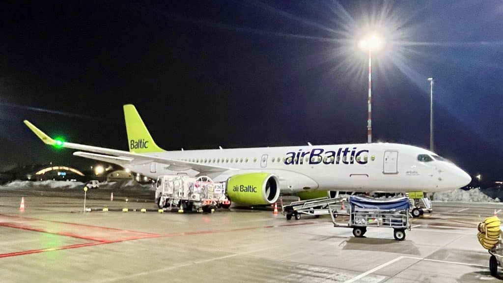 AirBaltic Airbus A220