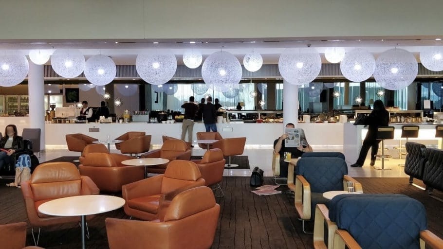 Qantas Business Lounge Canberra 