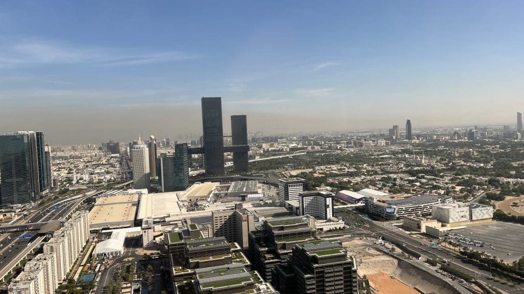 Jumeirah Emirates Towers Dubai Aussicht 2