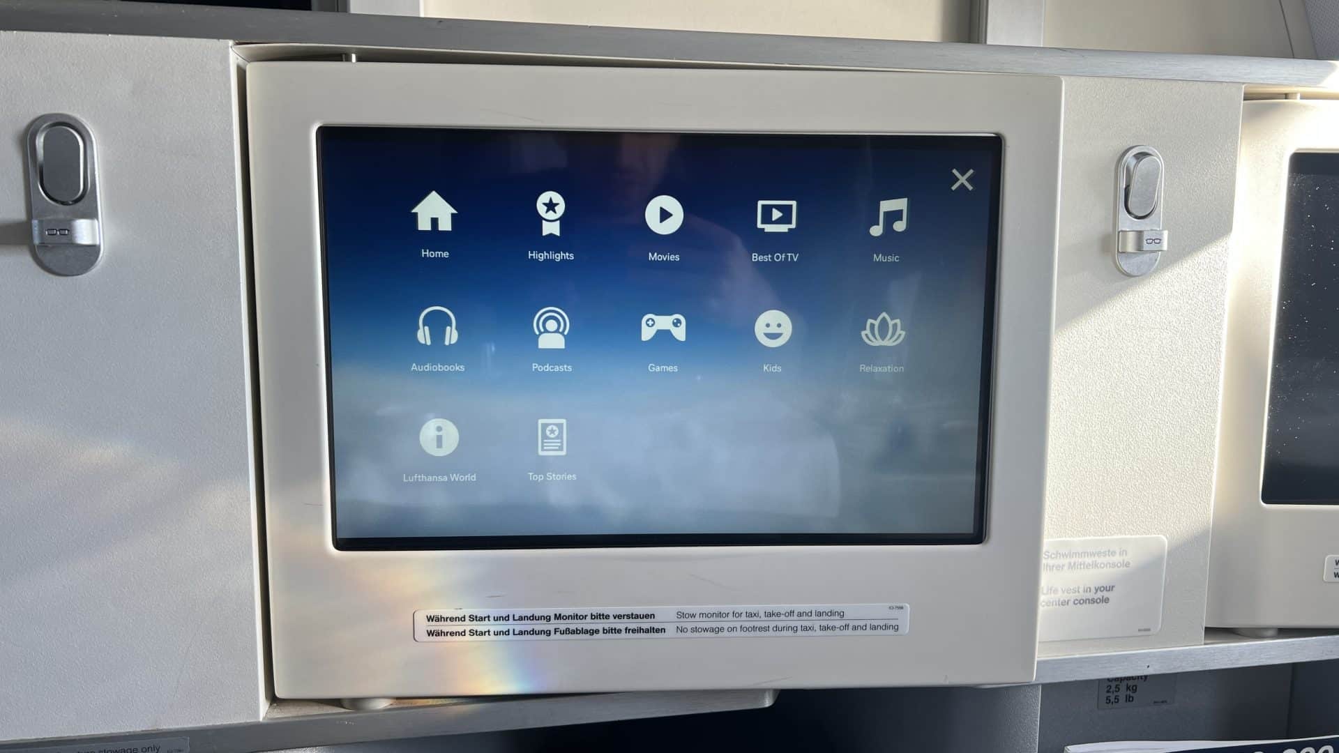 Lufthansa Business Class Airbus A330 Entertainment 4