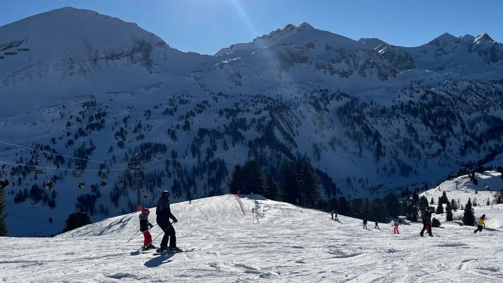 Ski fahren üben mit den Kids