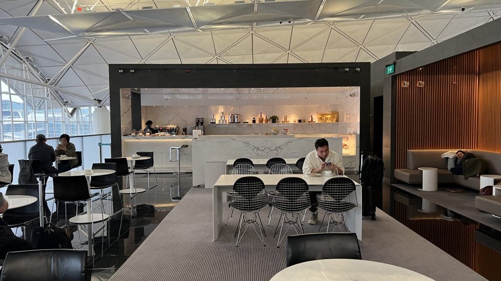 Cathay Pacific The Wing Business Class Lounge Hongkong Cafe 