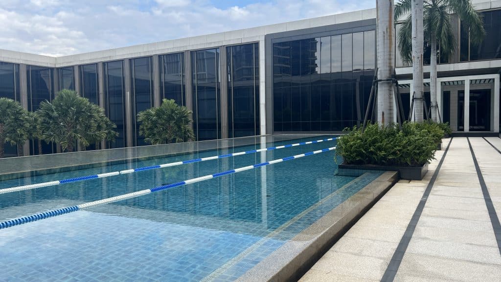 Four Seasons Bangkok Spa Pool