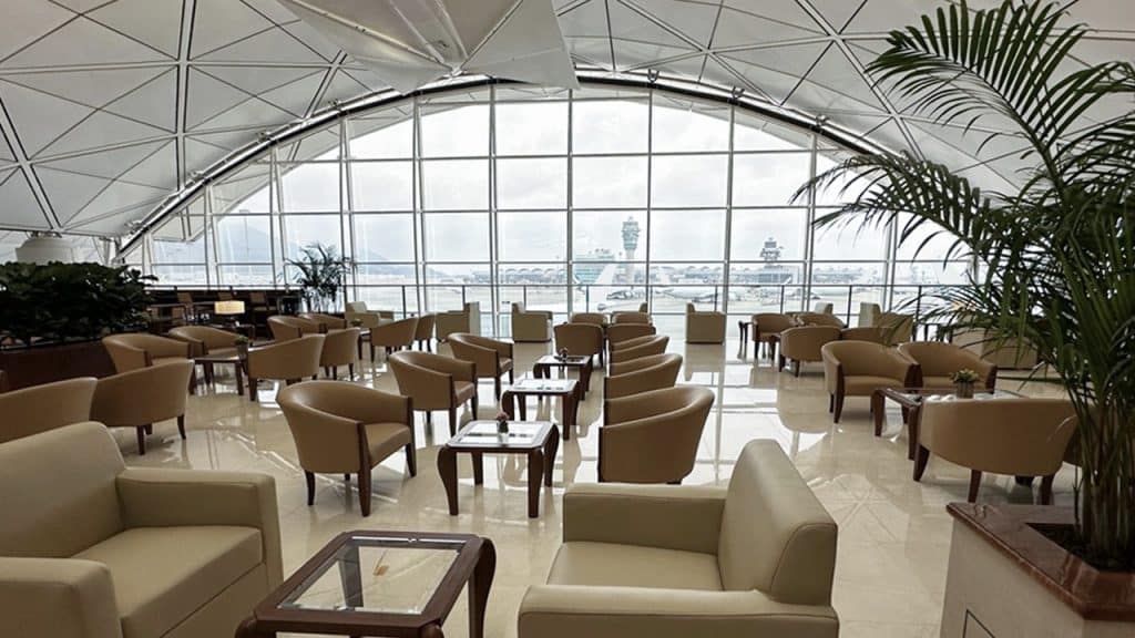 Emirates Lounge Hongkong International Airport 