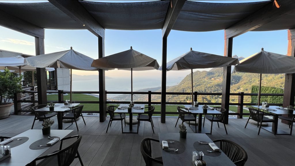 Lefay Resort Spa Lago Di Garda Restaurant Draussen 