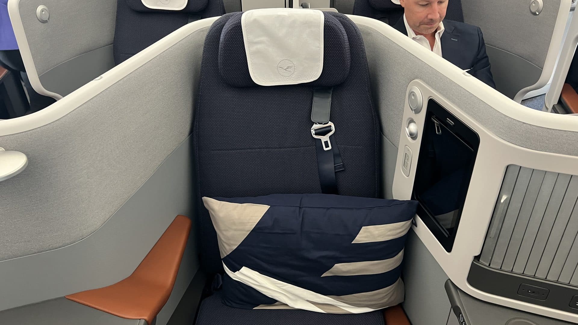 Lufthansa Allegris Business Class Sitz Mitte