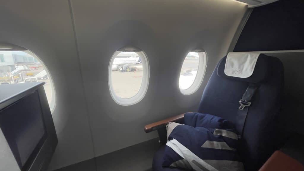 Der Extra Privacy Seat 7K mit Platz für ein Basinet