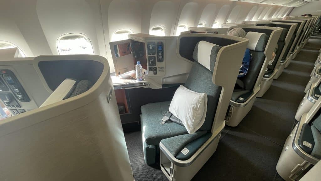 Cathay Pacific Business Class Boeing 777