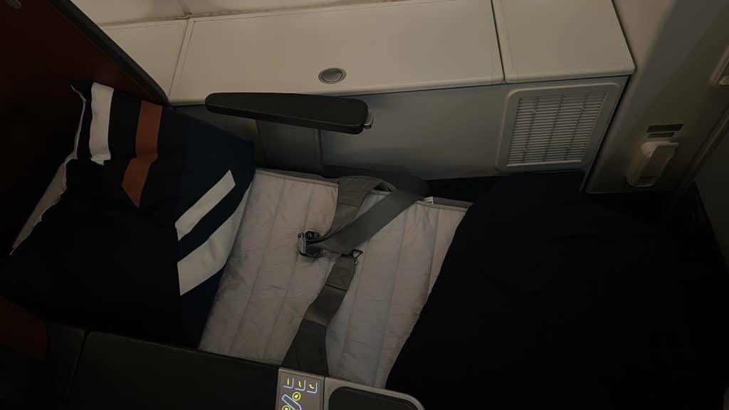 Lufthansa Business Class Boeing 747 8 Bett 