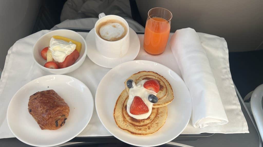 Qantas Business Class Frühstück