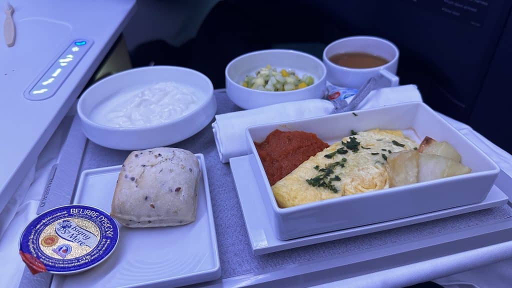 Air France Business Class Boeing 777 300ER Catering 10
