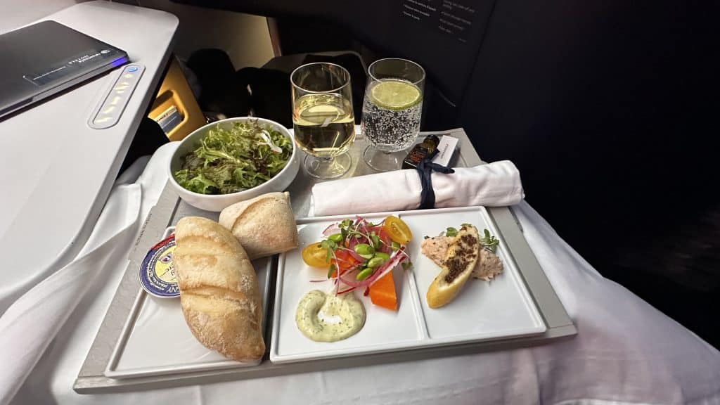 Air France Business Class Boeing 777 300ER Catering 2