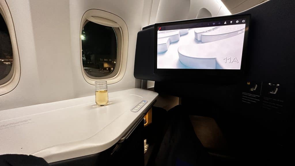 Air France Business Class Boeing 777 300ER Drink 