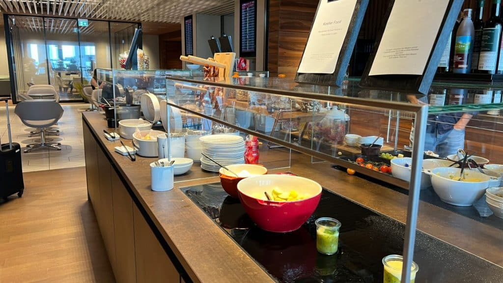 BER Lounge Tegel Buffet 