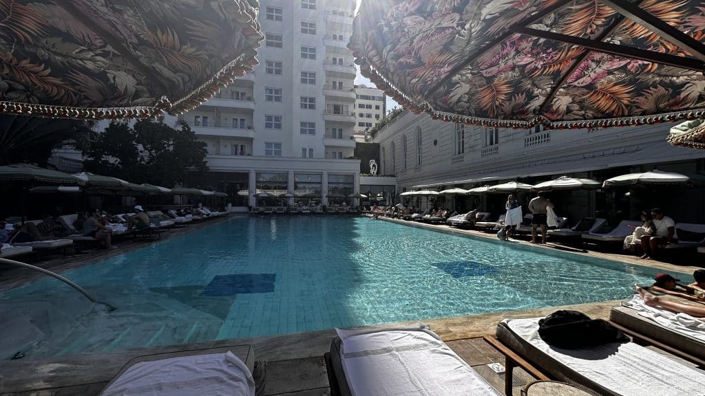 Belmond Hotel Copacabana Palace Pool 