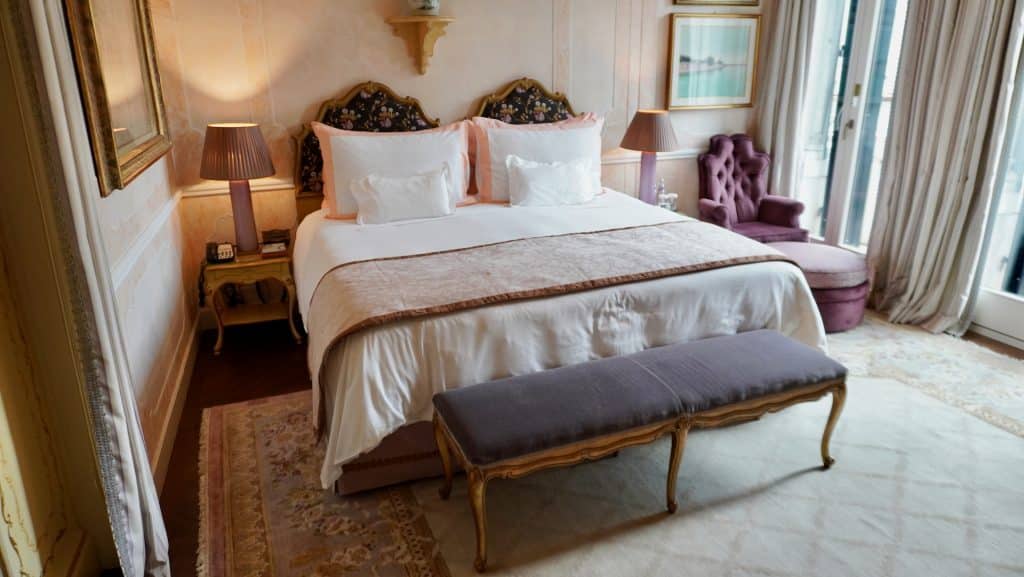 Das Bett der Royal Suite im Gritti Palace Venedig