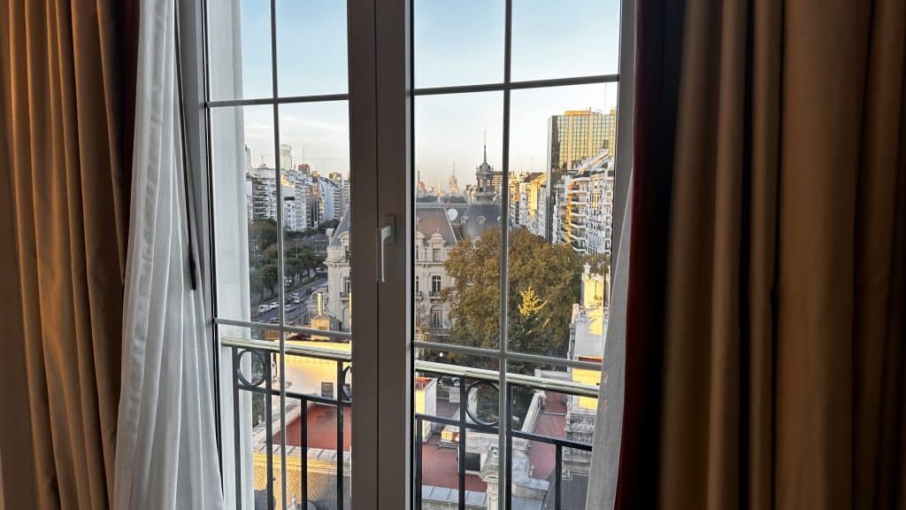 Four Seasons Buenos Aires Ausblick Schlafbereich