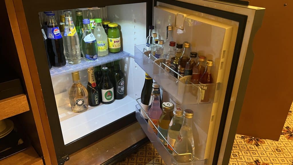 Hotel Grande Bretagne Athen Minibar