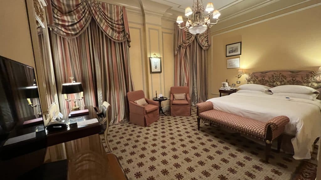 Hotel Grande Bretagne Athen Schlafzimmer