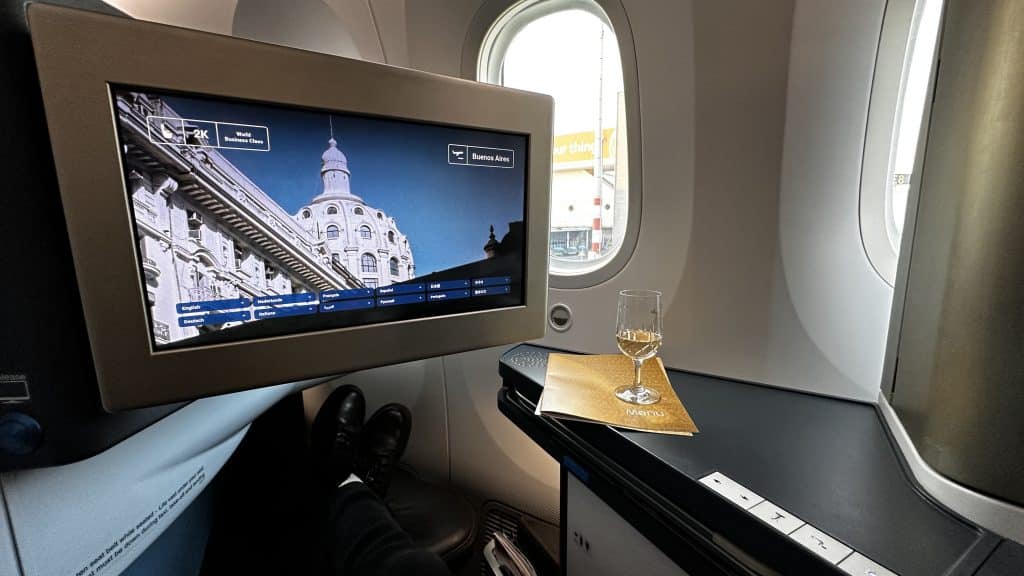 KLM Business Class Boeing 787 9 Fernseher