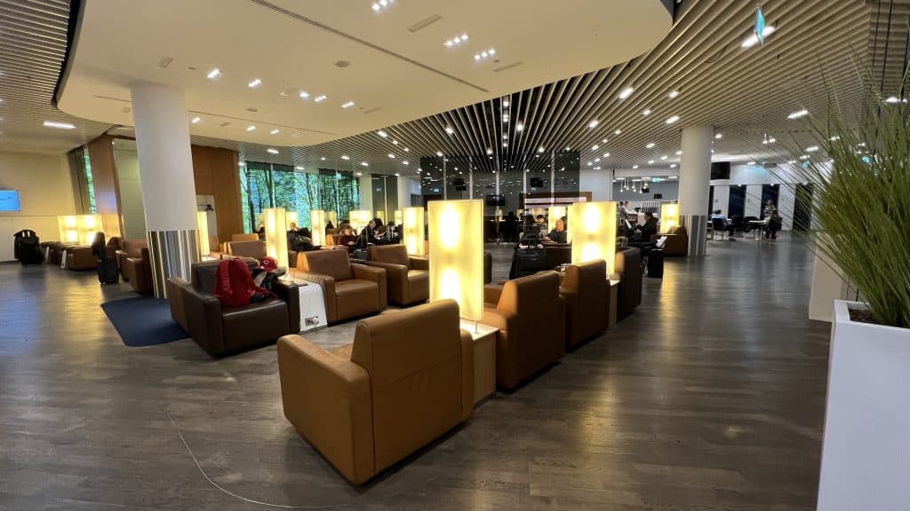 Lufthansa Senator Lounge Frankfurt A50 Sitzmoeglichkeiten 
