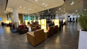 Lufthansa Senator Lounge Frankfurt A50 Sitzmoeglichkeiten 6