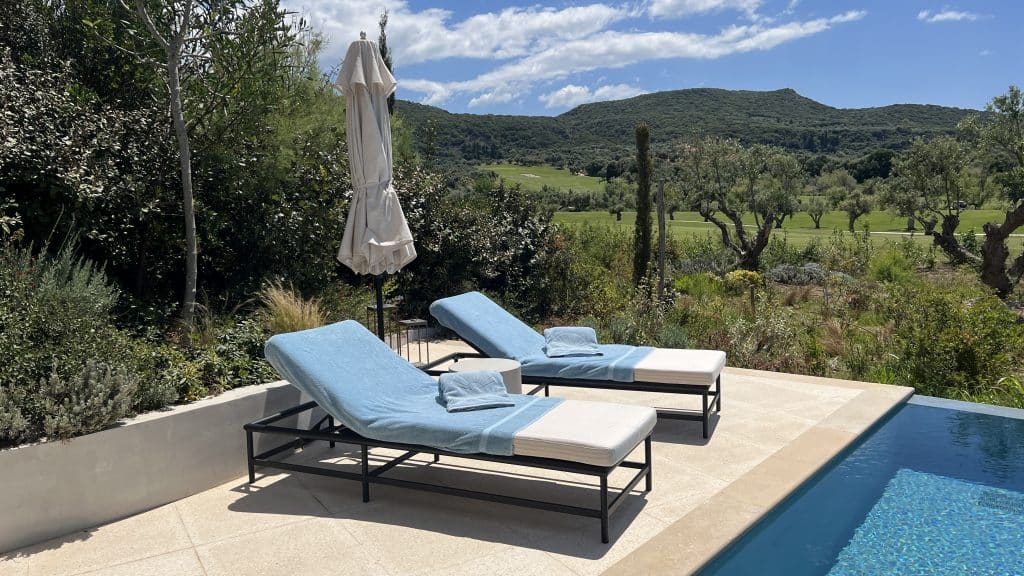 Mandarin Oriental Costa Navarino Pool Villa Liegen